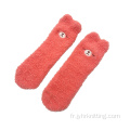 Chaussettes chaleureuses aux enfants confortables